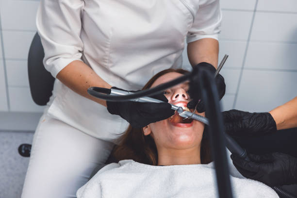 Best Holiday Emergency Dentist in Walnut, IL